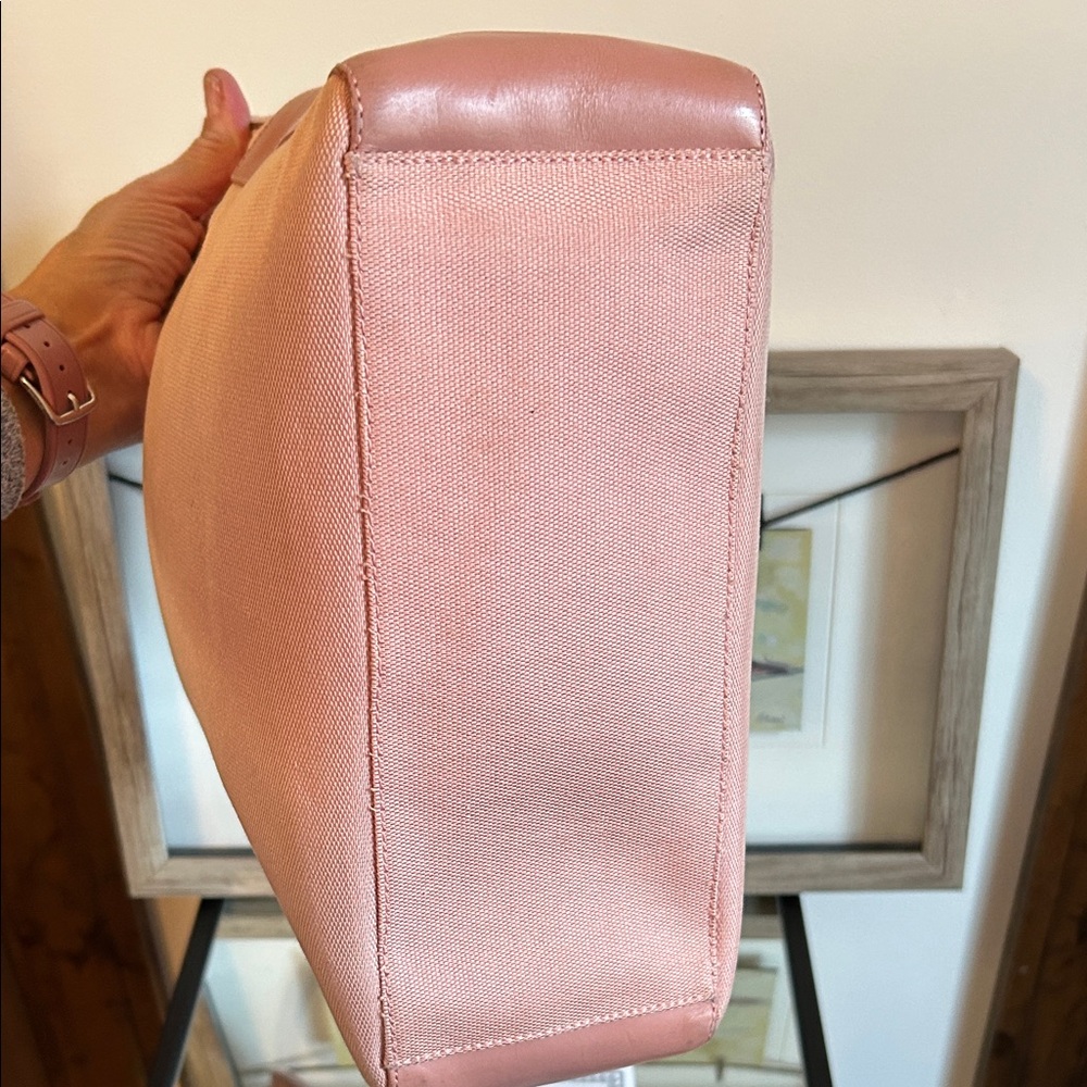 Gucci Pink Shoulder Bag - Picture 9 of 16